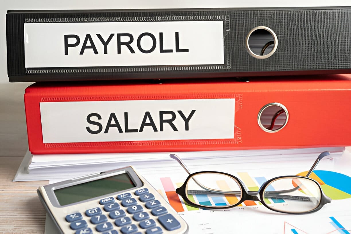 Can You Save Money with Payroll Outsourcing? Here’s How