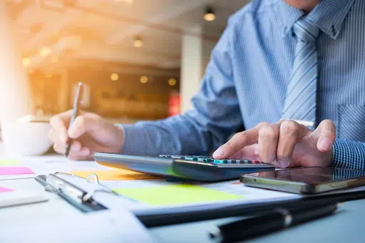 Sustainable Business Success: Tracking Your Cash Flow with Bookkeeping Services